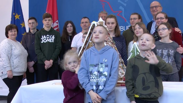 Woidke trifft ukrainische Waisenkinder